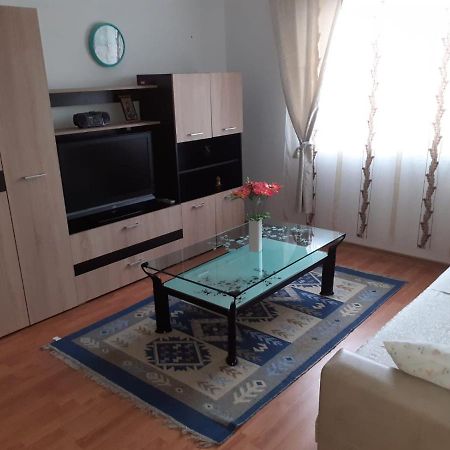 Apartament Apartament Ally'S Orszowa Zewnętrze zdjęcie